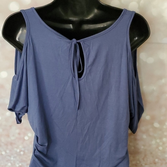 𝅺Blue Cold Shoulder Top - Picture 6 of 6